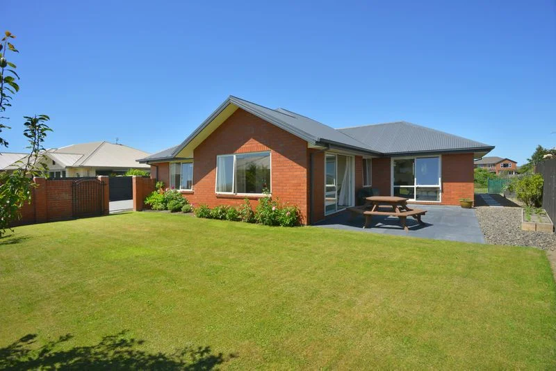 7 AMBROSIA LANE - AIDANFIELD