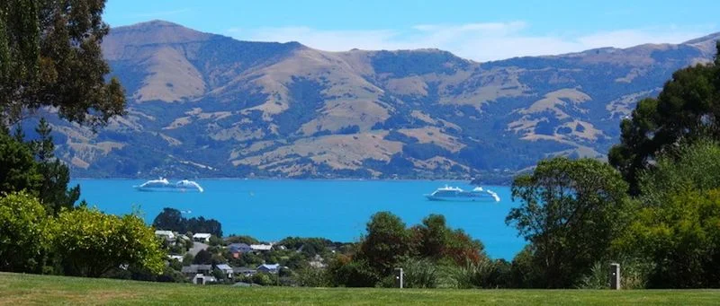 S1348-1426469779-11420-Mt-Vernon-Akaroa-View.jpg