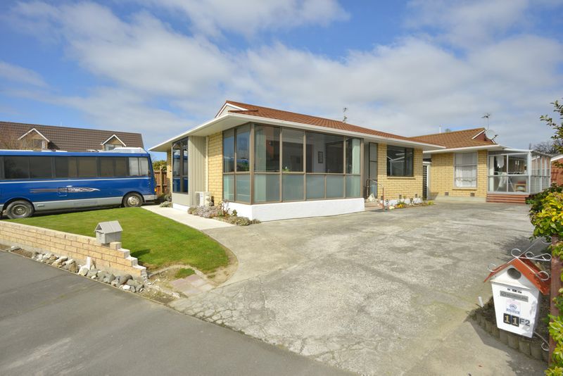 1/11 SAWTELL PLACE - PAPANUI