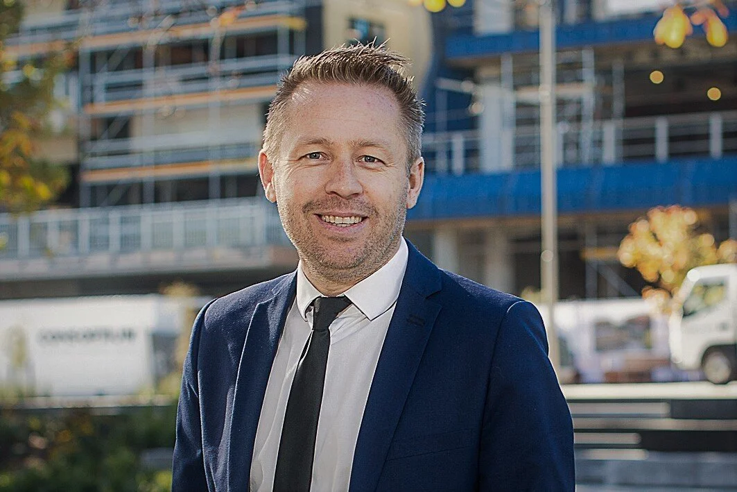 IMG_2562 cropped.jpg