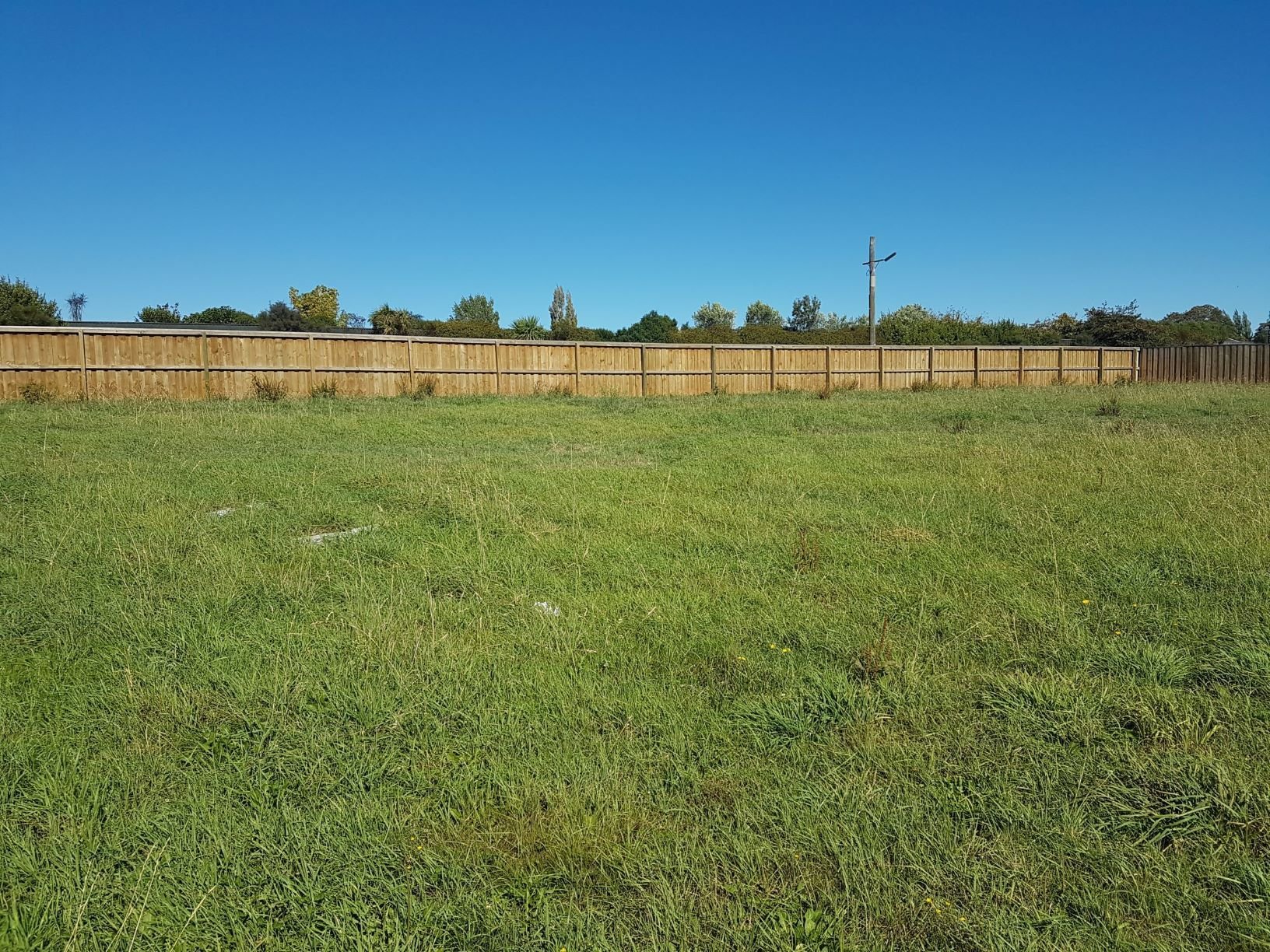 24 SARIKEI AVENUE - NORTHWOOD