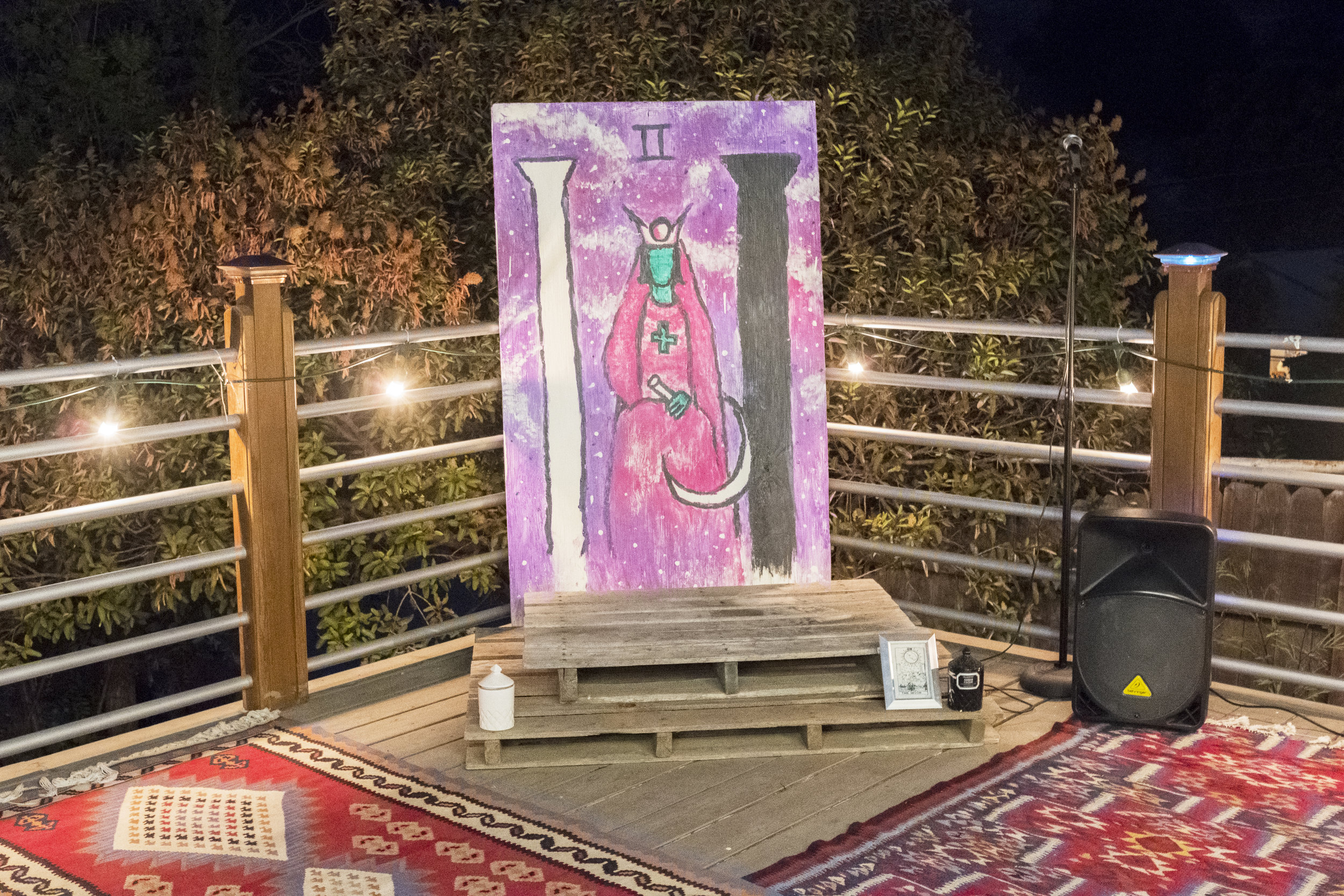 altar2.jpg