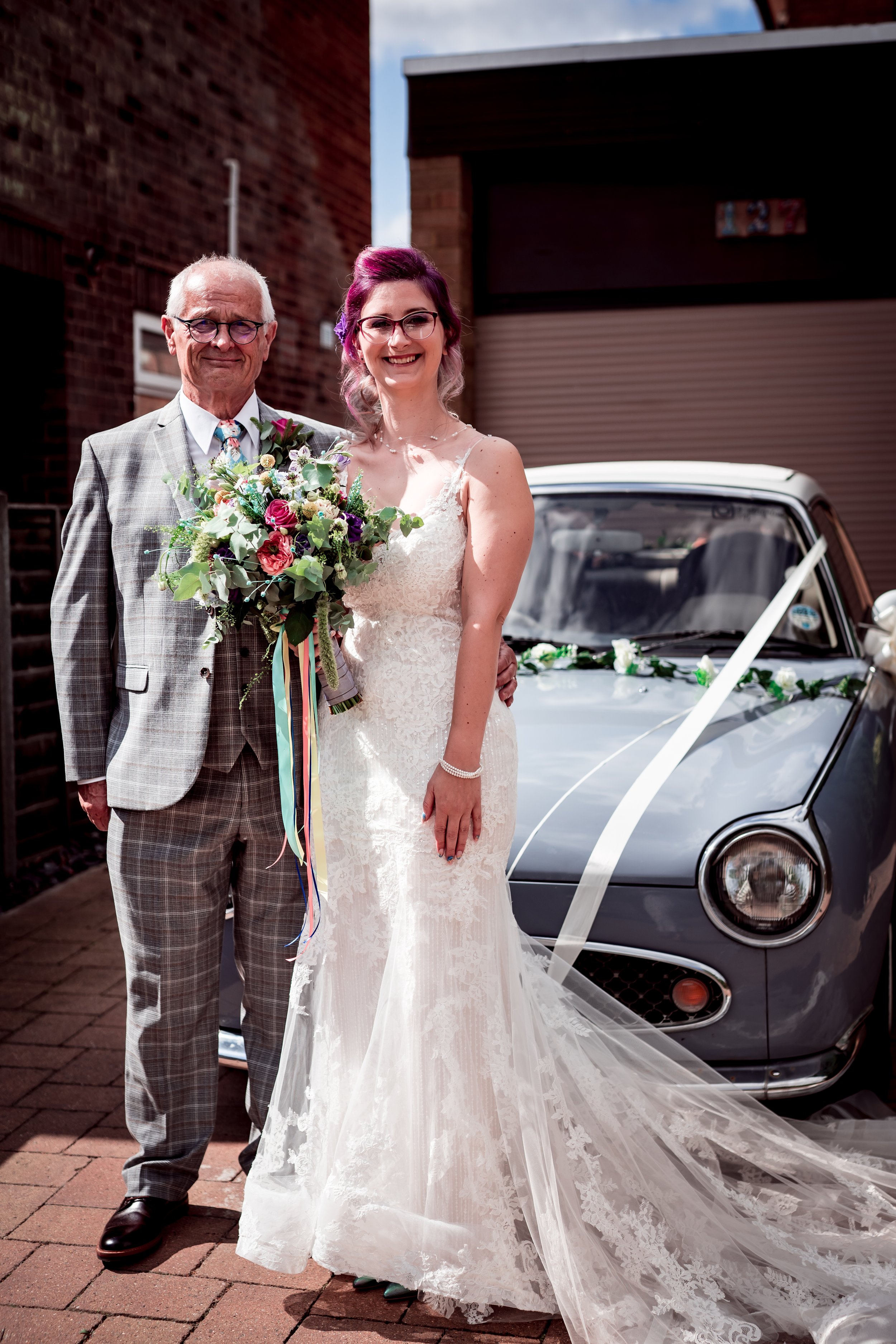 Walker_McCabe Wedding_Photographer Ashtree_Farm Market_Harborough Festival VW Colourful Wedding-11.jpg