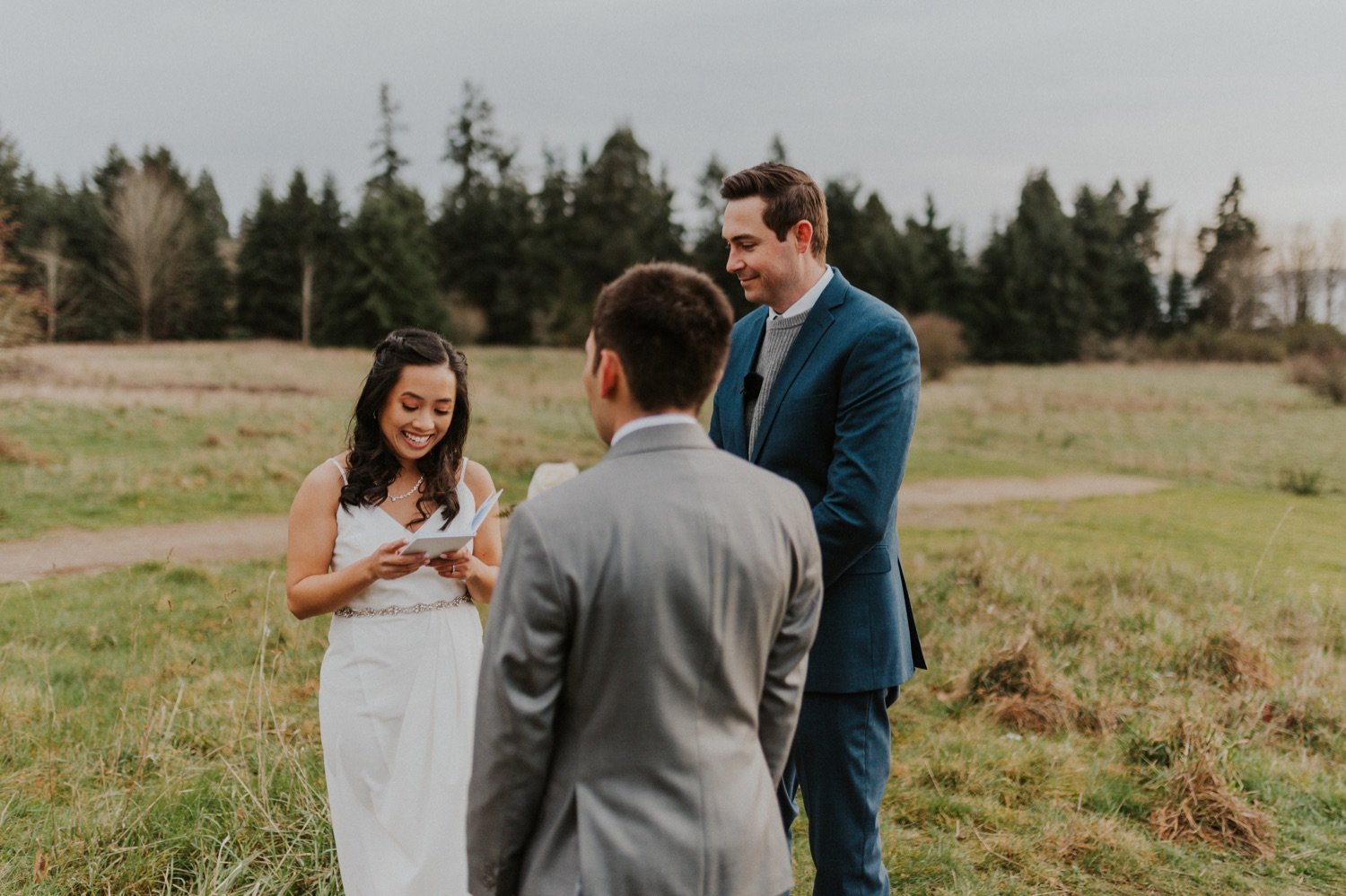 09_Tiffany&Eric-Elopement_0076_Seattle Park Elopement.jpg