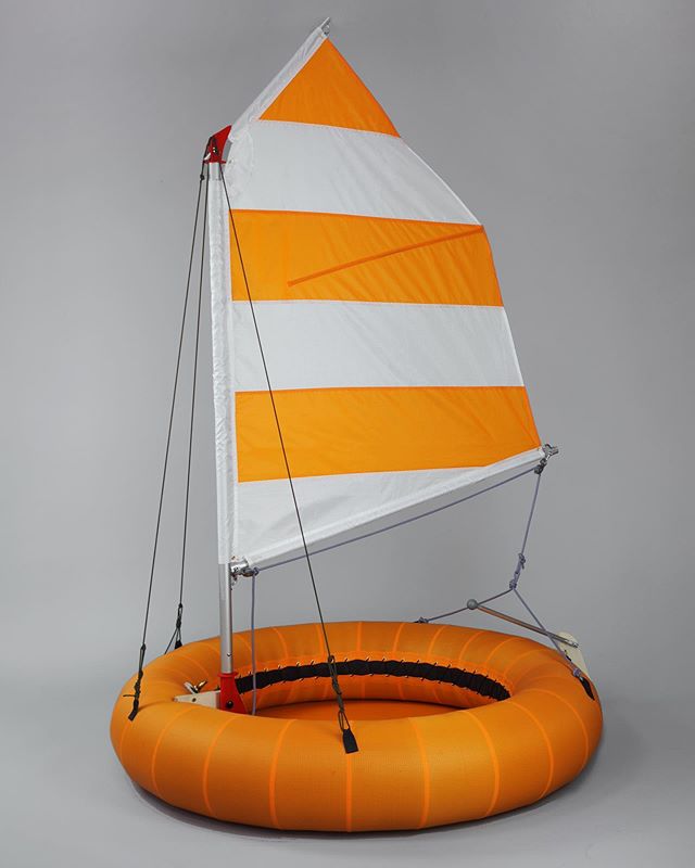 Dingey Ringey.
Rubber inner tube, aluminium, nylon ripstop fabric, rope.
120cm diameter. .
.
#dingeyringey #dingey #ringey #dinghysailing #christophemachet #dinghy #ring #float #inflatables #beachy #orange #innertube #sailmaking #productdesign #toy #