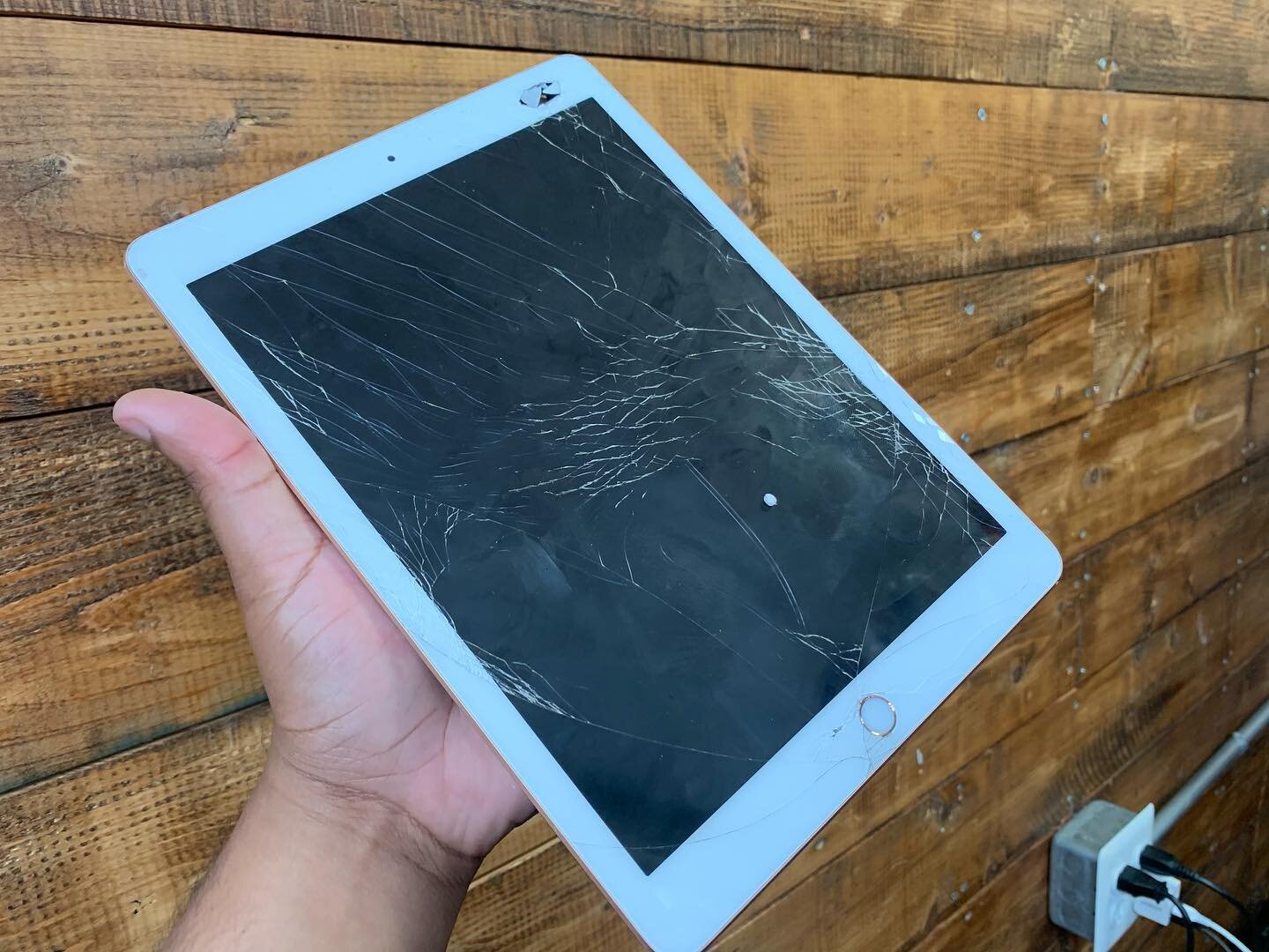 iPad 7 Screen Repair and a Tempered Glass Protector for Dee. We Treat your Electronics like our own and our Work, Reviews, and Pictures Prove it. 📲Call, Text, or slide in our DMs to schedule an appointment. You have our permission.⭐️⭐️⭐️⭐️⭐️⠀⠀⠀⠀⠀⠀⠀⠀