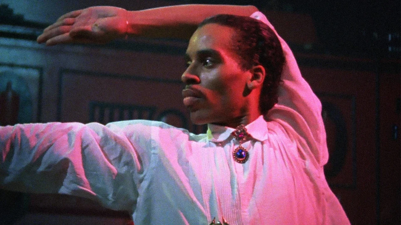 Lighting up the Playhouse Theatre: PULP Reviews Paris is Burning&nbsp;