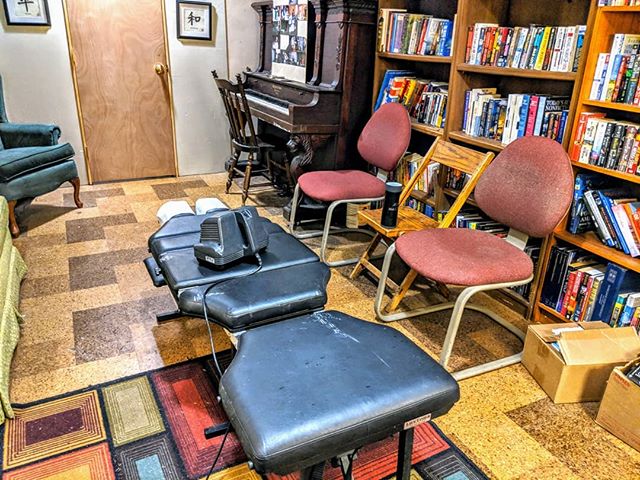 @drkrauza sets up shop once a month to adjust the clients of the Upper Room. #homelessness #chiropractic