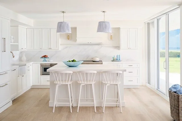 The heart of our Palm Beach renovation! 
&bull;
Designer: @whitandwell.interiors 
Photographer: @dancutronaphoto 
Builder: @projectandproperty 
&bull;
#coastalkitchen #condorenovation #palmbeachdesign #palmbeachinteriordesign #palmbeachstyle
