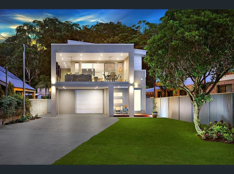 11 Carinya Road (1).jpg