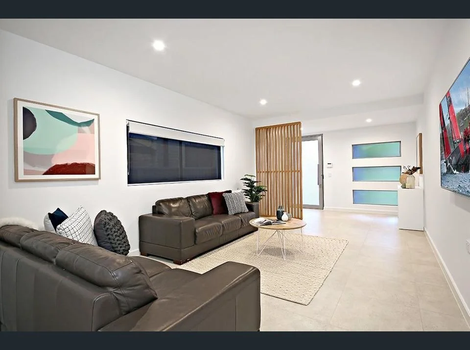 11 Carinya Road (2).jpg