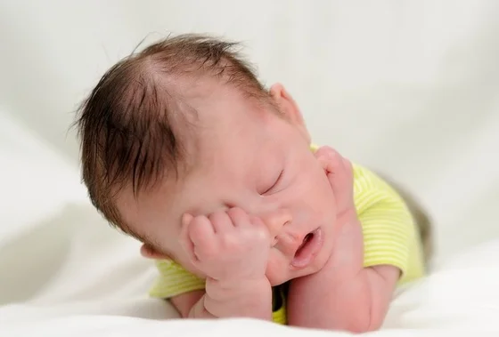 bebe com sono.jpg