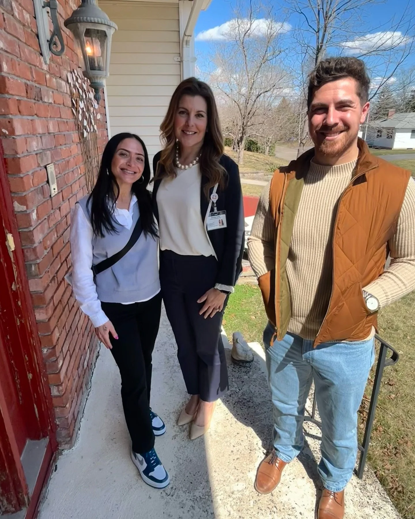 We hosted two very incredible people at our newest property, the Mona House for women in recovery! Thank you Jamie from @highfocuscenters and Wendy from @hartfordhealthcare for the wonderful site visit, we are honored to be collaborating with you! 

