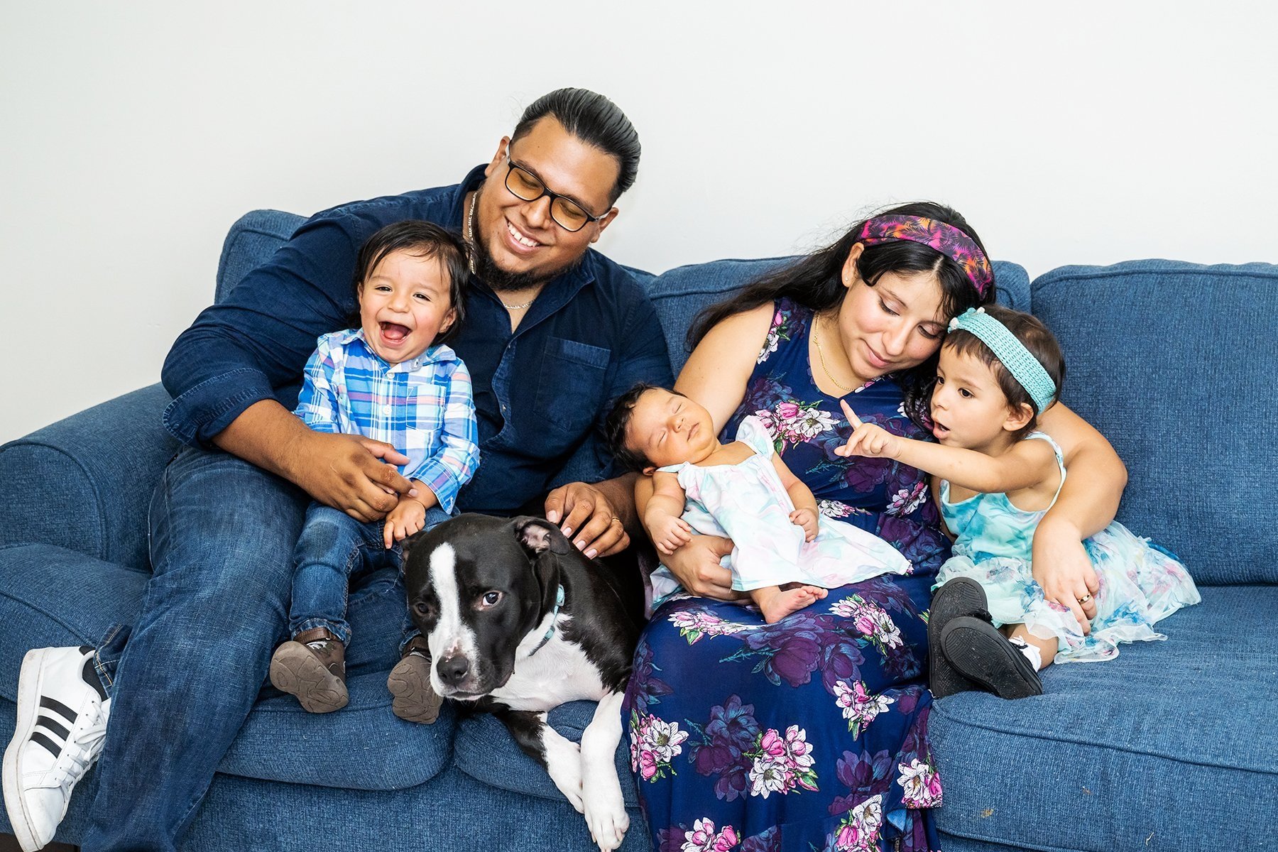  Large family newborn session in Tampa 