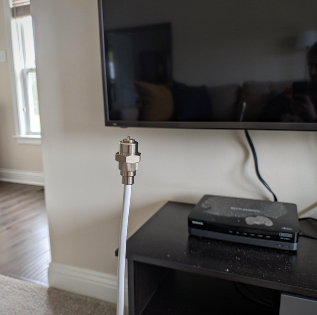 Why Your TV Speakers Hum When the Cable Is Plugged In