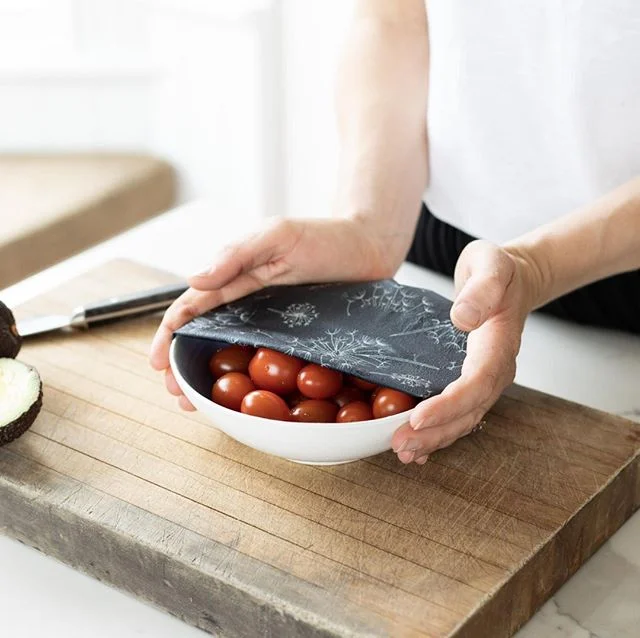 A quick gift for someone this festive season that is thoughtful AND trendy AND helps the environment? You guessed it… EARTHWARE! Get your orders in by WEDNESDAY to get them in time for Christmas! ⠀
.⠀
.⠀
.⠀
.⠀
.⠀
#earthware #earthwarenz #madeinnz #madeinnewzealand #newzealandmade #nzmade #beeswax #nzbeeswax #reducereuserecycle #sustainableliving #beeswaxwraps #sustainable #sustainablehome #plasticfree #ecofriendly #ecofriendlyhome #ecohome #reducewaste #reduceplastic #kitchen #leftovers #straws #straw #christmasorders