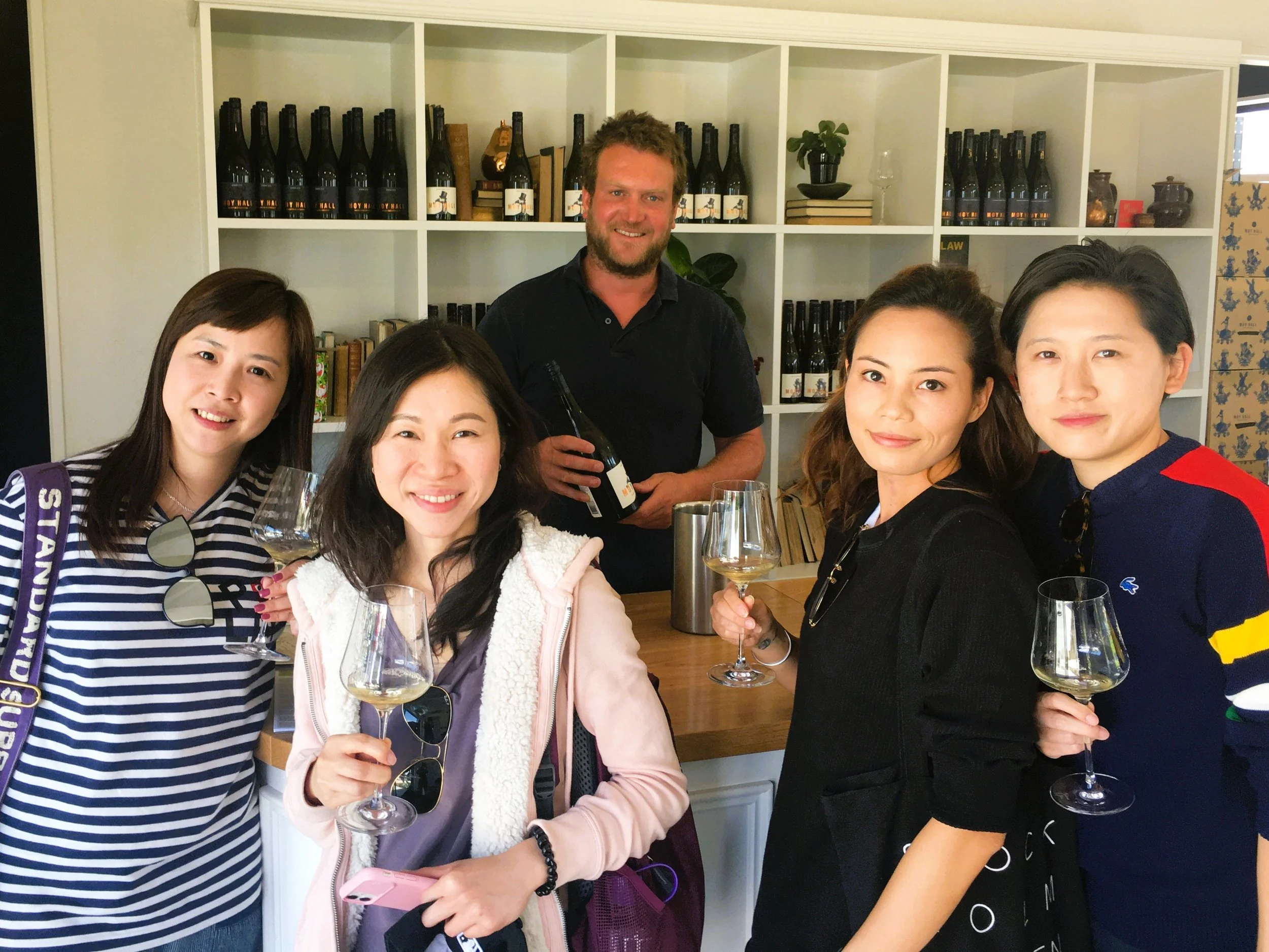 CHN-MFHDT Cover Image (wine tasting -01).JPG