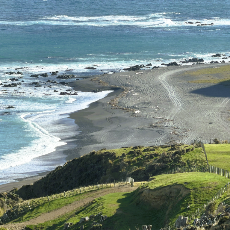Farmhouse+-+Coast+view+%28low+res%29-00.png