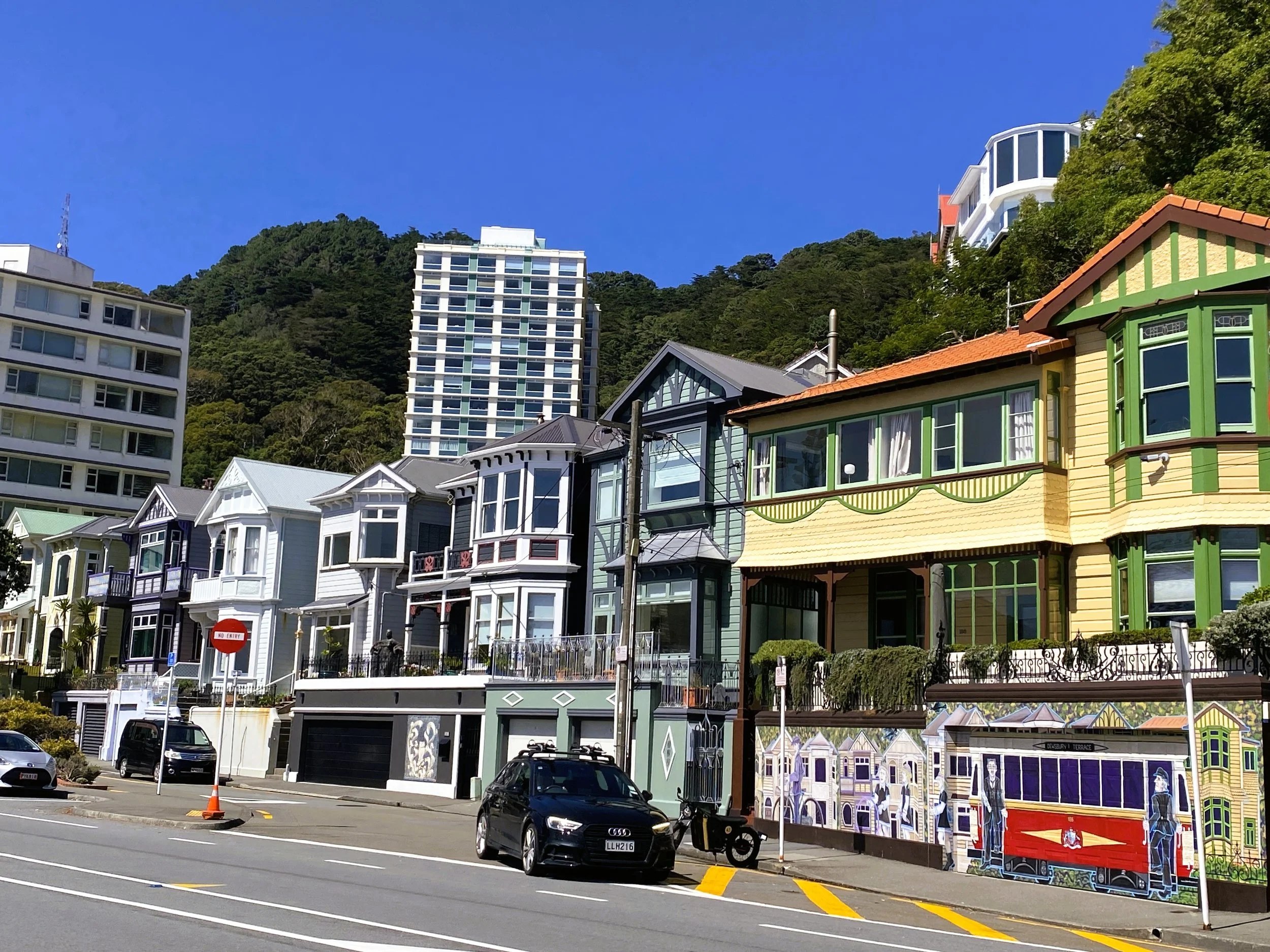 CHN-WHT Oriental Bay-Seven sisters.jpg