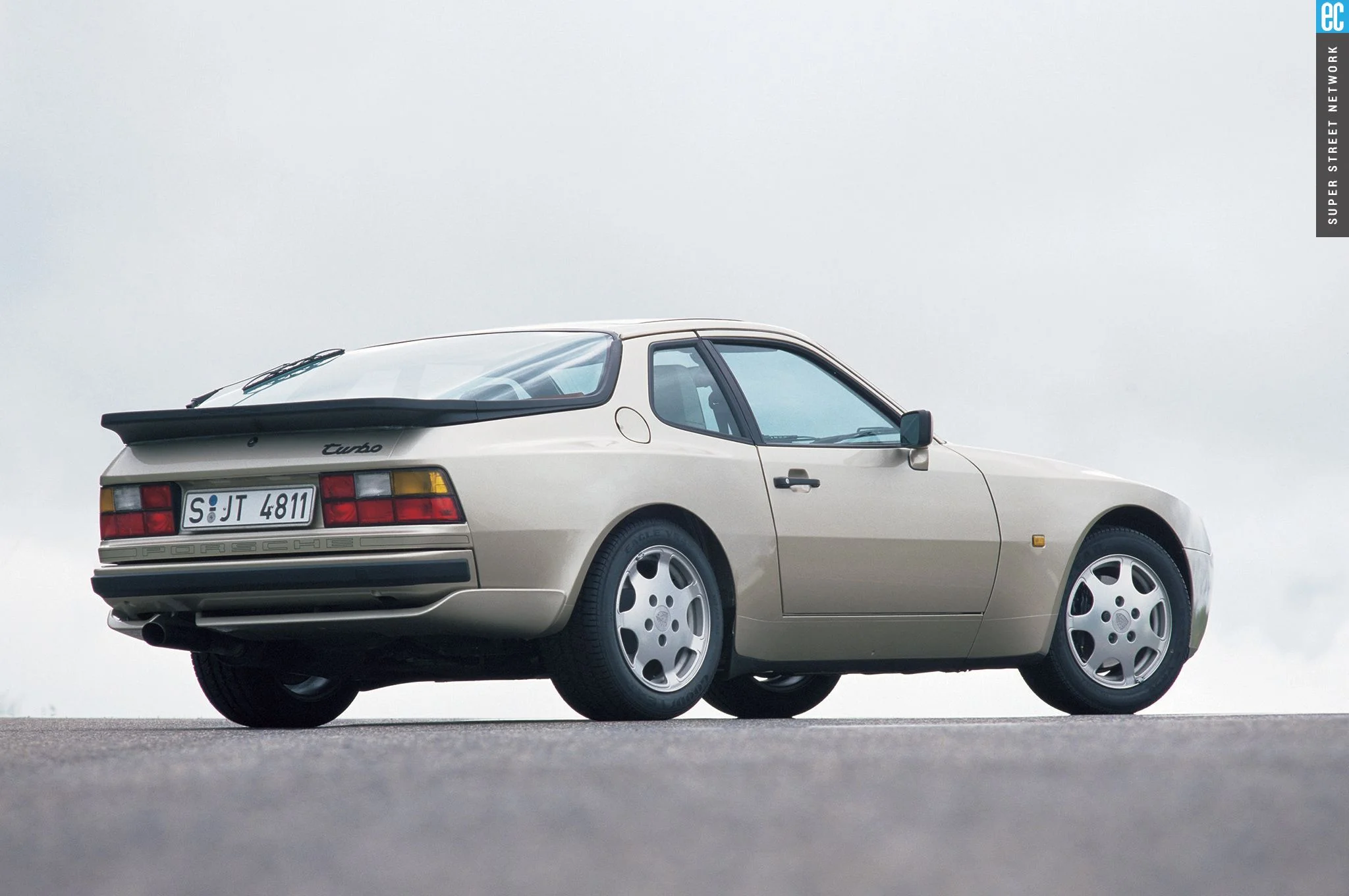 944T.jpg