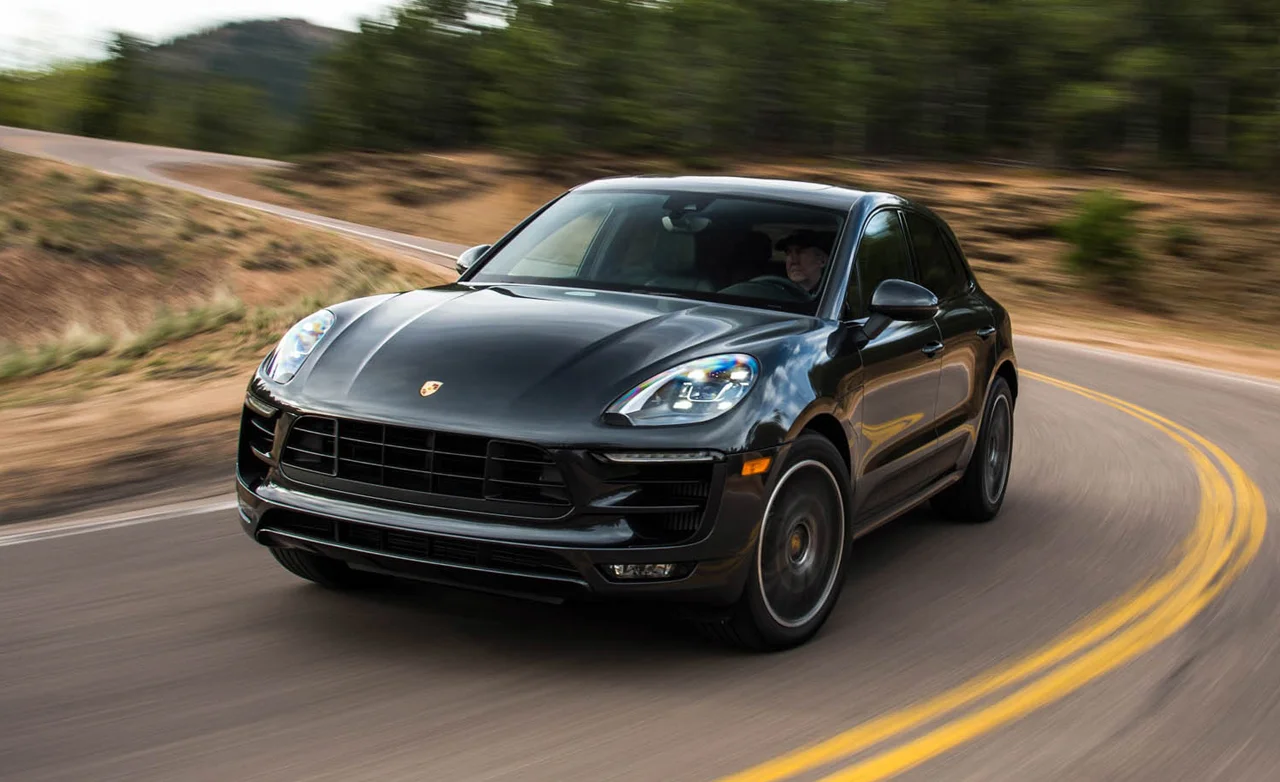 Macan GTS.jpg
