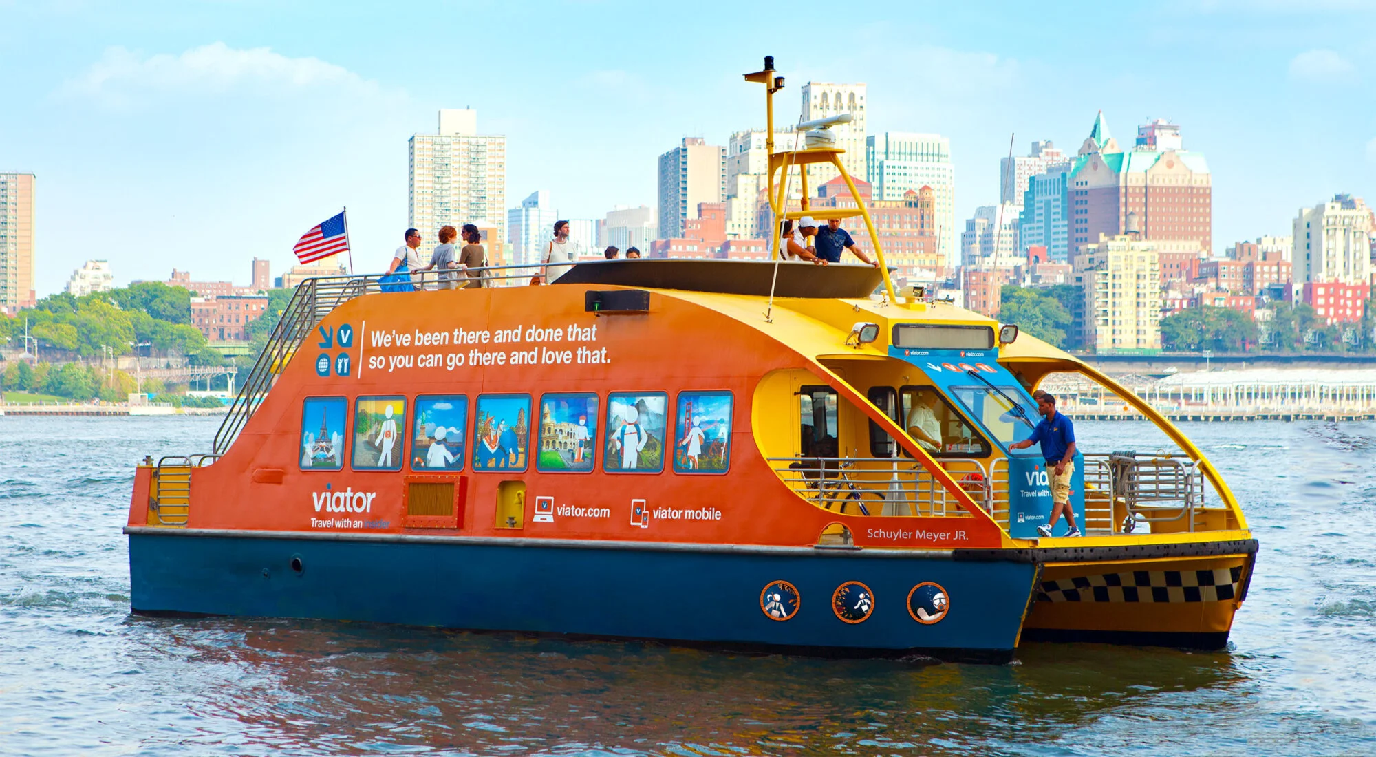 09_Viator_Experiential_Boat_1-1-2000x1100.jpg