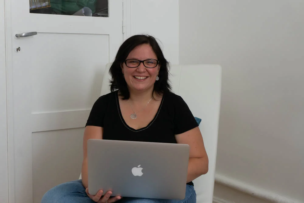 Hannah est la fondatrice de GoodByeSalariat un accompagnement et du contenu spécialement designés pour ceux qui veulent quitter le Freelancing