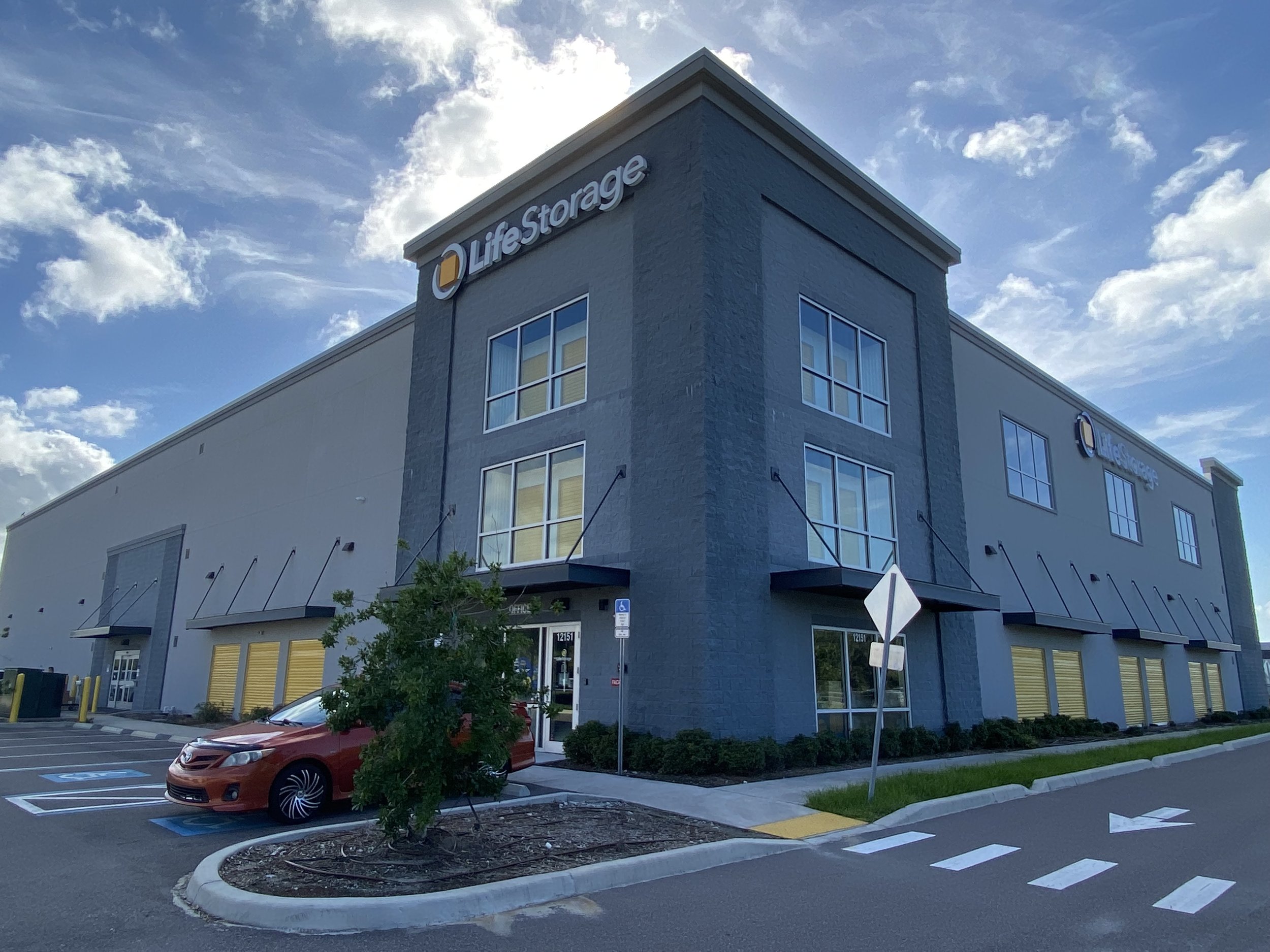 LifeStorage | Tampa, FL