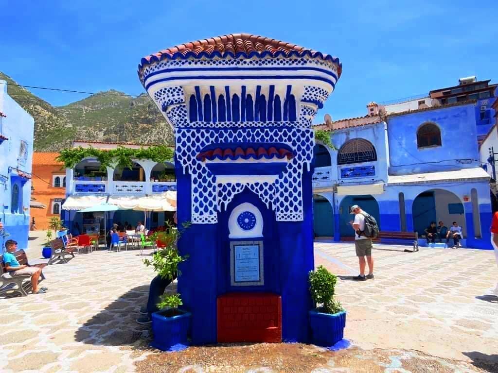 Pretty Square in the bleu City of #chefchauen. 
.
.
.
📸@morocco_view_tours ⛺🐪
.
.
.
.
.
.
📧 Book your trip, night luxury camp, quads biking here: 🚩 www.moroccoview.com 
.
.
.
Or: info.moroccoview@gmail.com 
CREDIT 👇

Use the tag and get featured