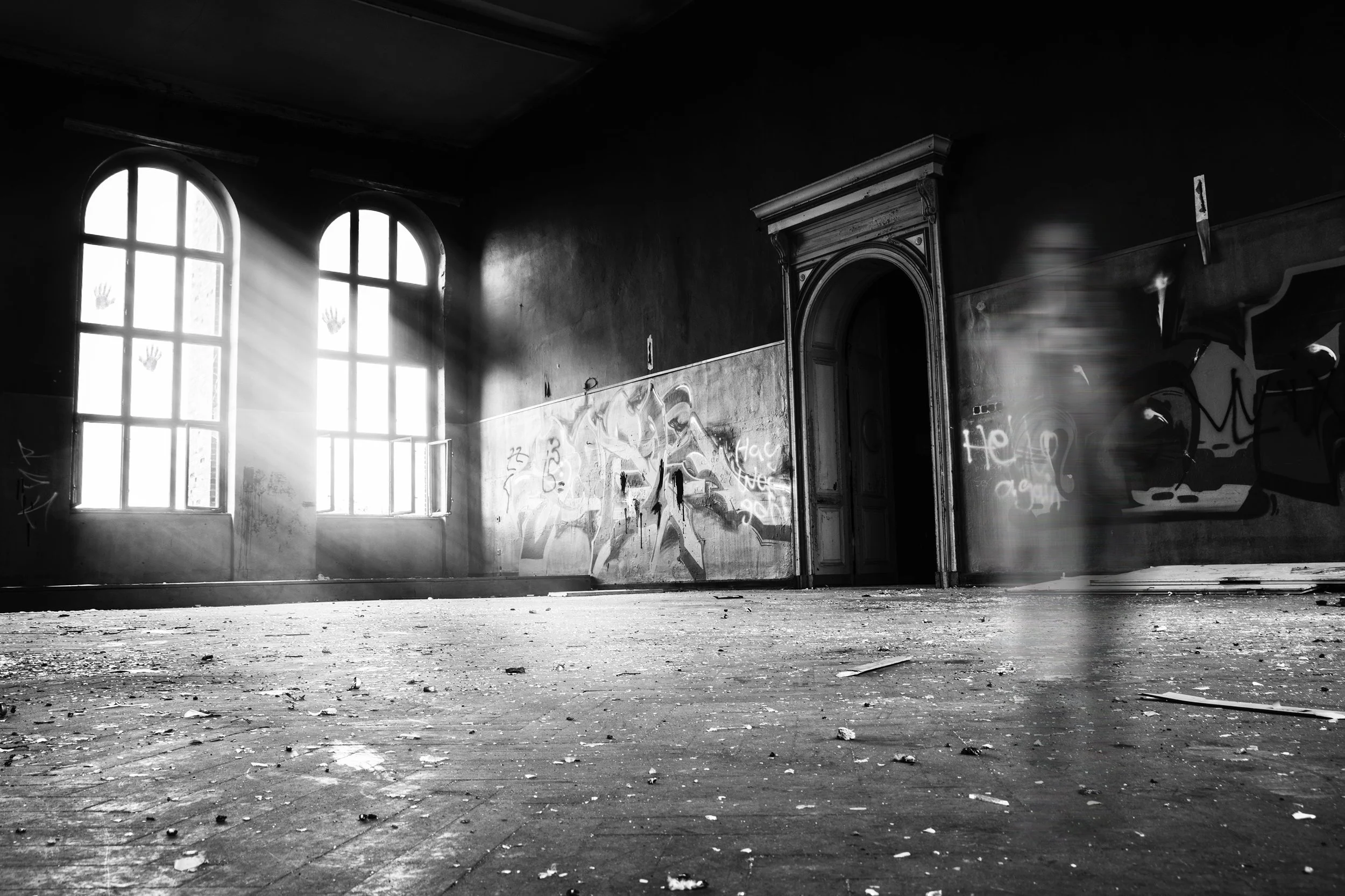 Short fiction: Betweenman