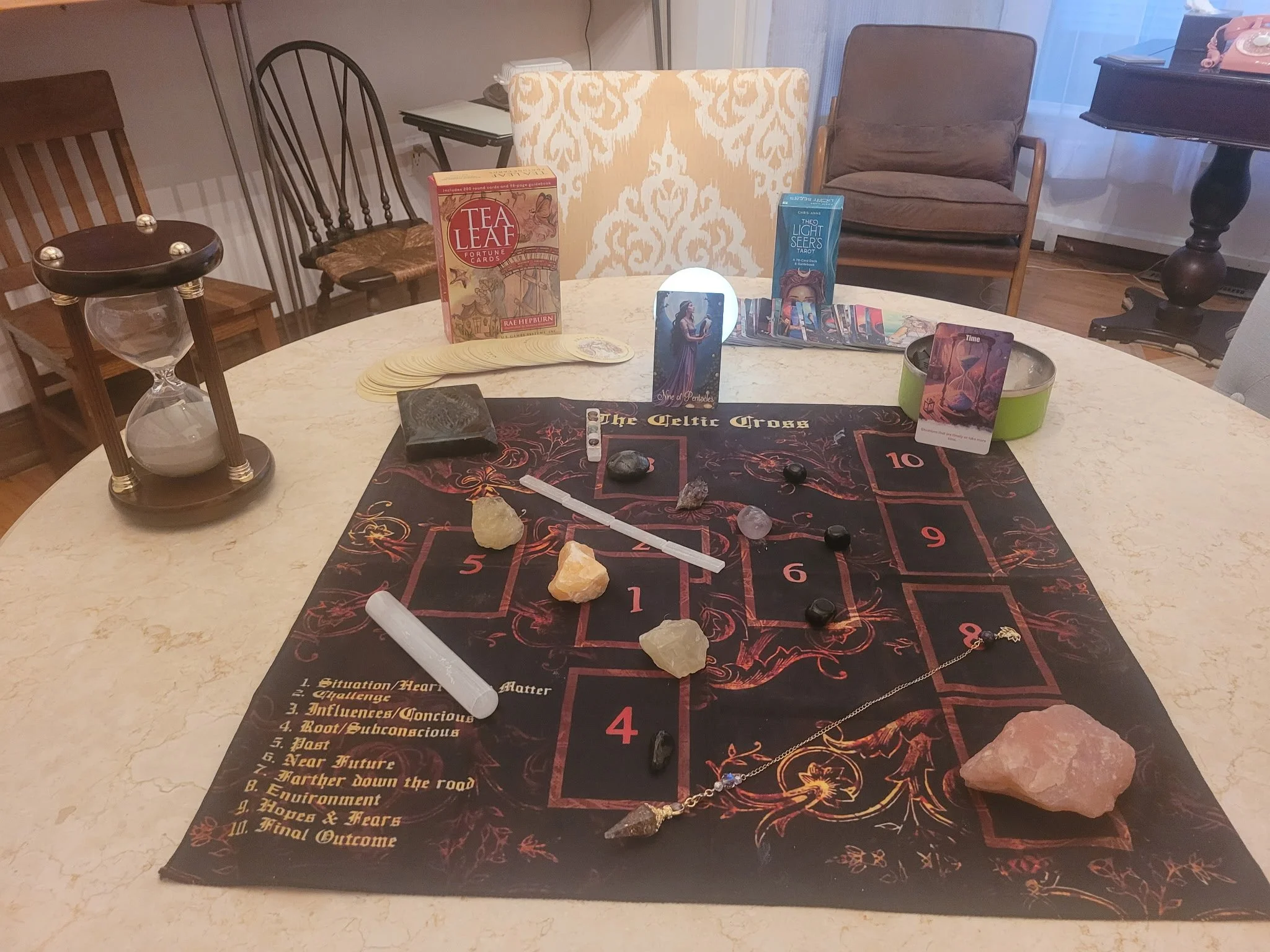 Tuesday Tarot with Tee