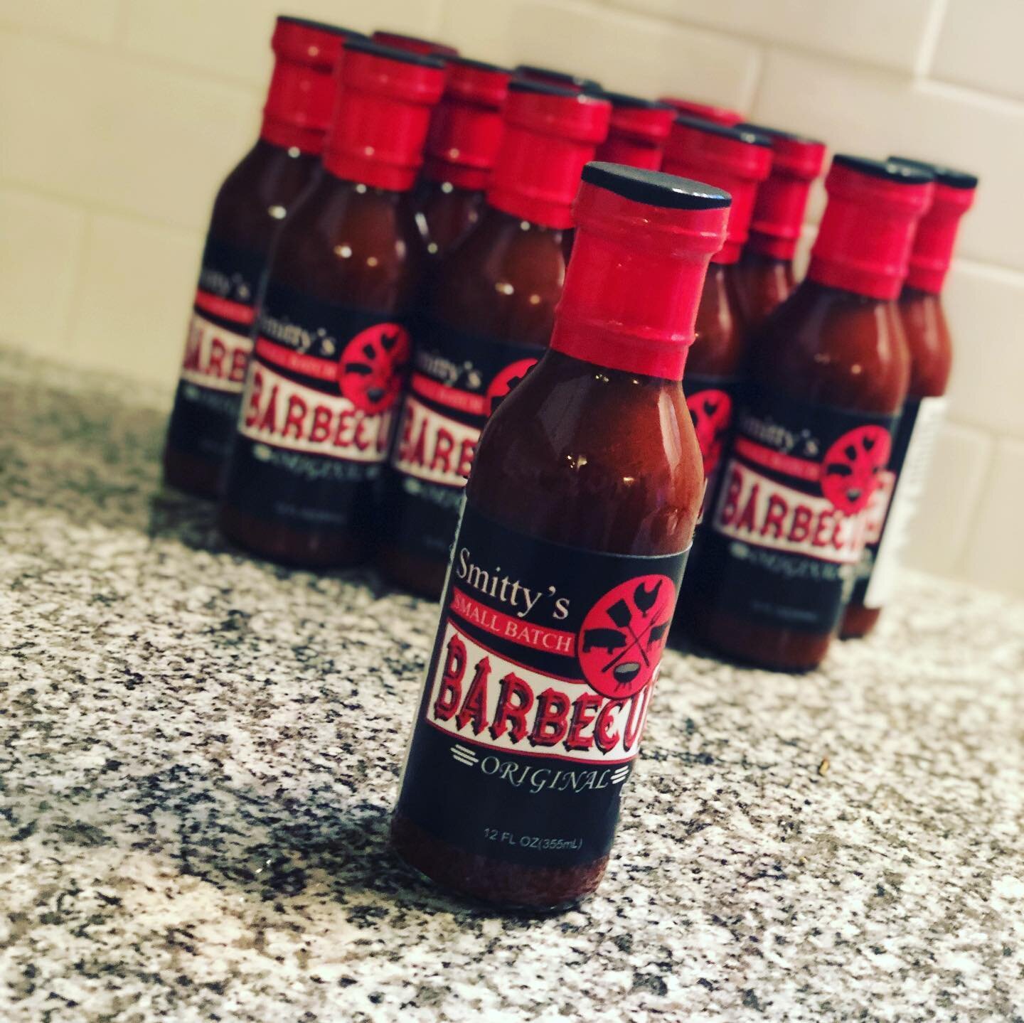 🚨 BACK IN STOCK 🚨 Smitty&rsquo;s Small Batch Original is finally back in stock!! Just in time to make those amazing wings for Super Bowl Sunday! #smittysmallbatch #hushpiggies #bbqsauce #bbq #beebeeque #barbecuesauce #barbequesauce #madeintn #madei