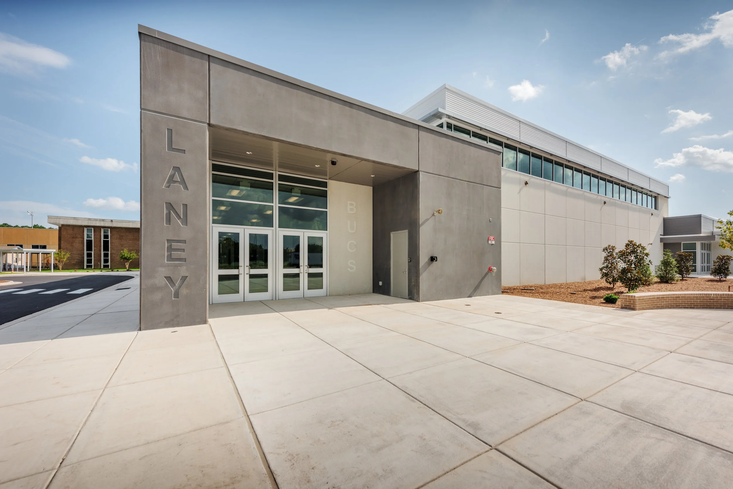 Laney-high-school-ext_5848-(ZF-10445-23699-1-009).jpg