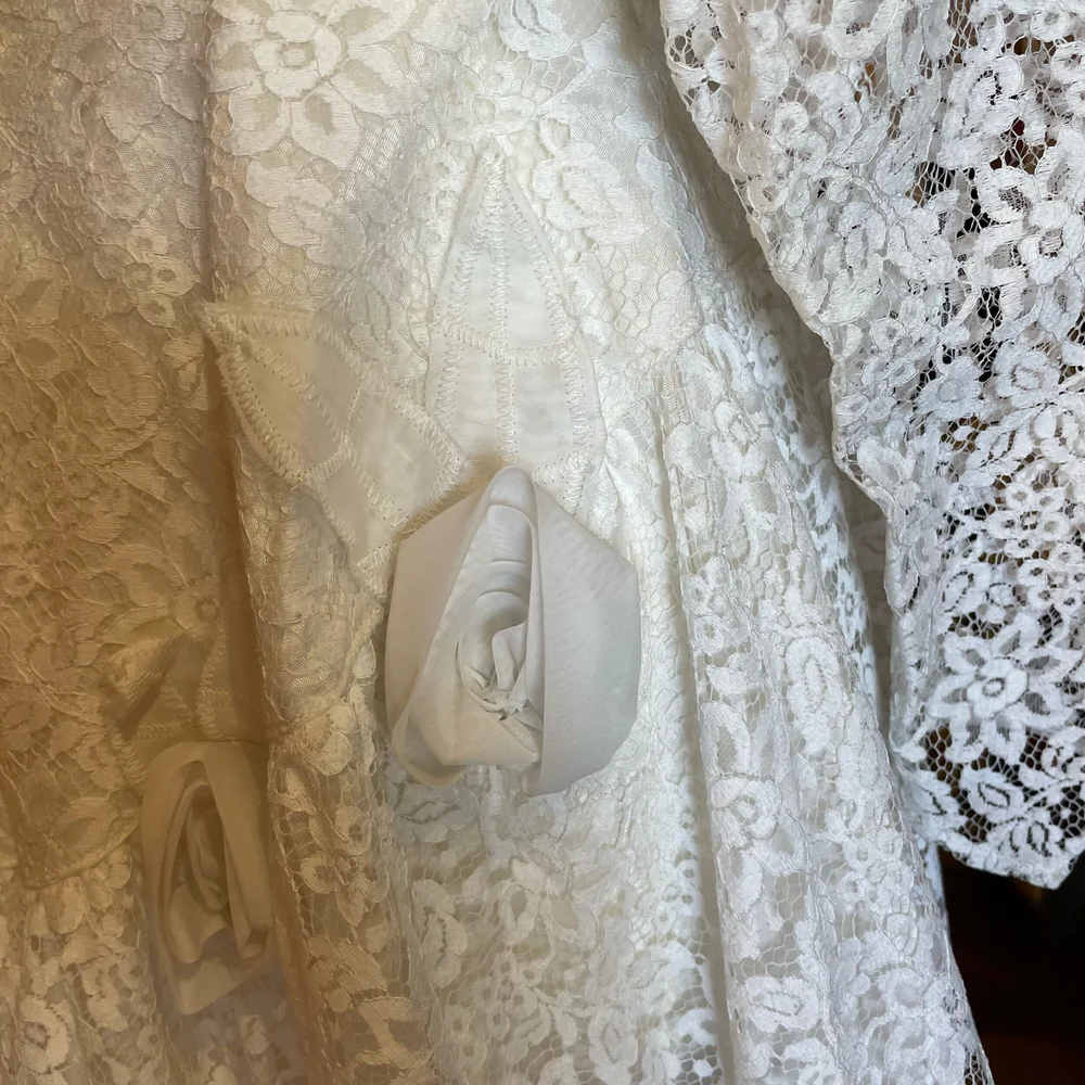 1950s LaRoche Models Jenners Lace Wedding Dress  Vintage Quine