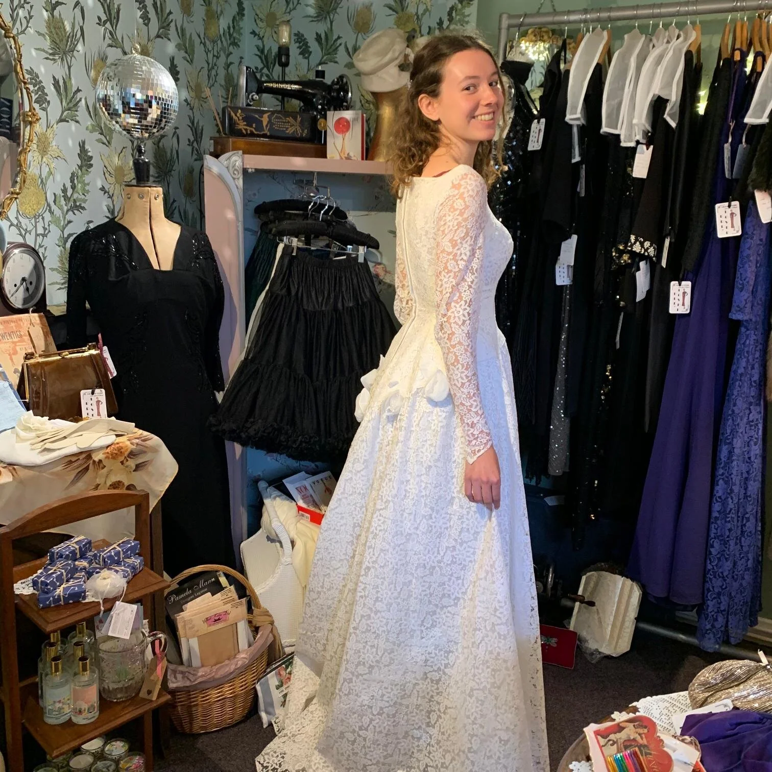 EA5605E8-AF50-42EE-8F0A-F9DBFE69E904