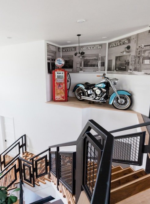  A Bold and Eclectic Interior   Design &amp; Living August 2019  