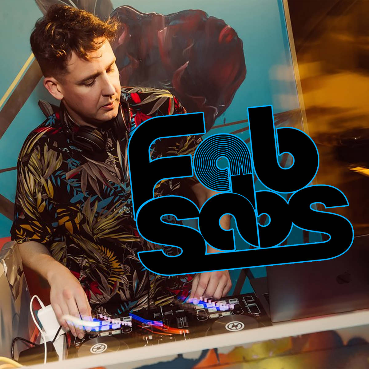 2018-10-12-fabsabs-tonite.png