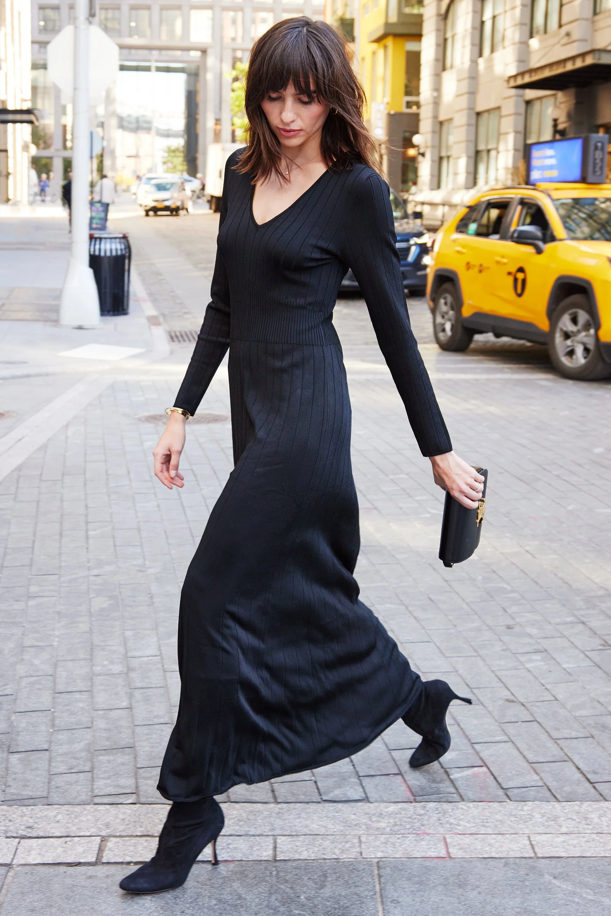 Look8_2433-cropped copy.jpg