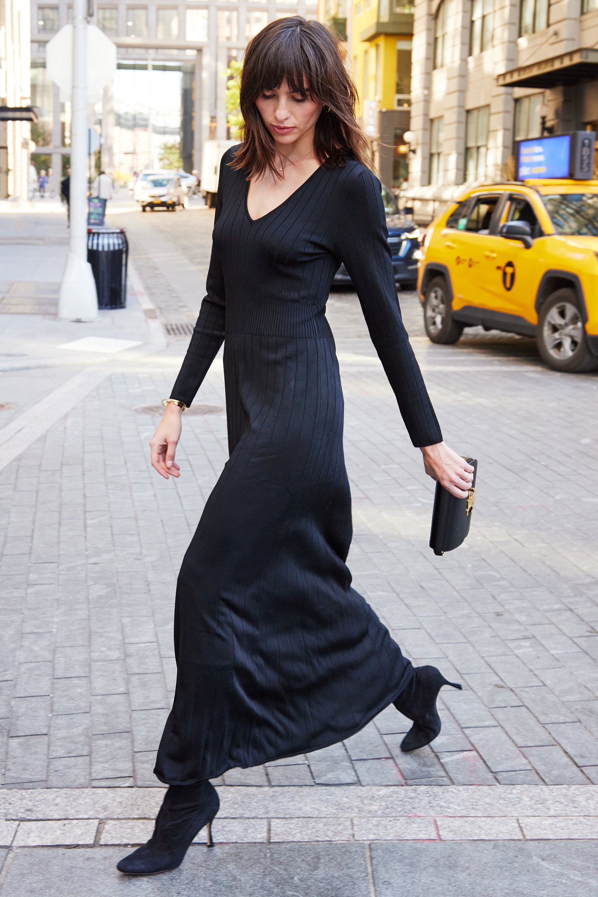 Look8_2433-cropped copy.jpg