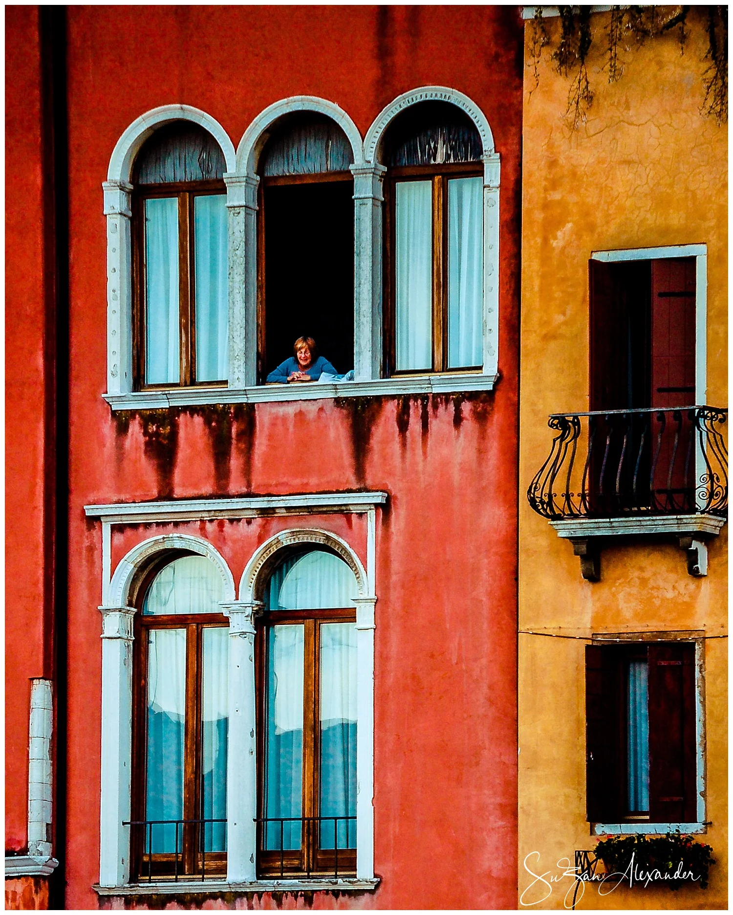 © 2010 SuZan Alexander, Venice: Hello Down Below . Digital Photography.