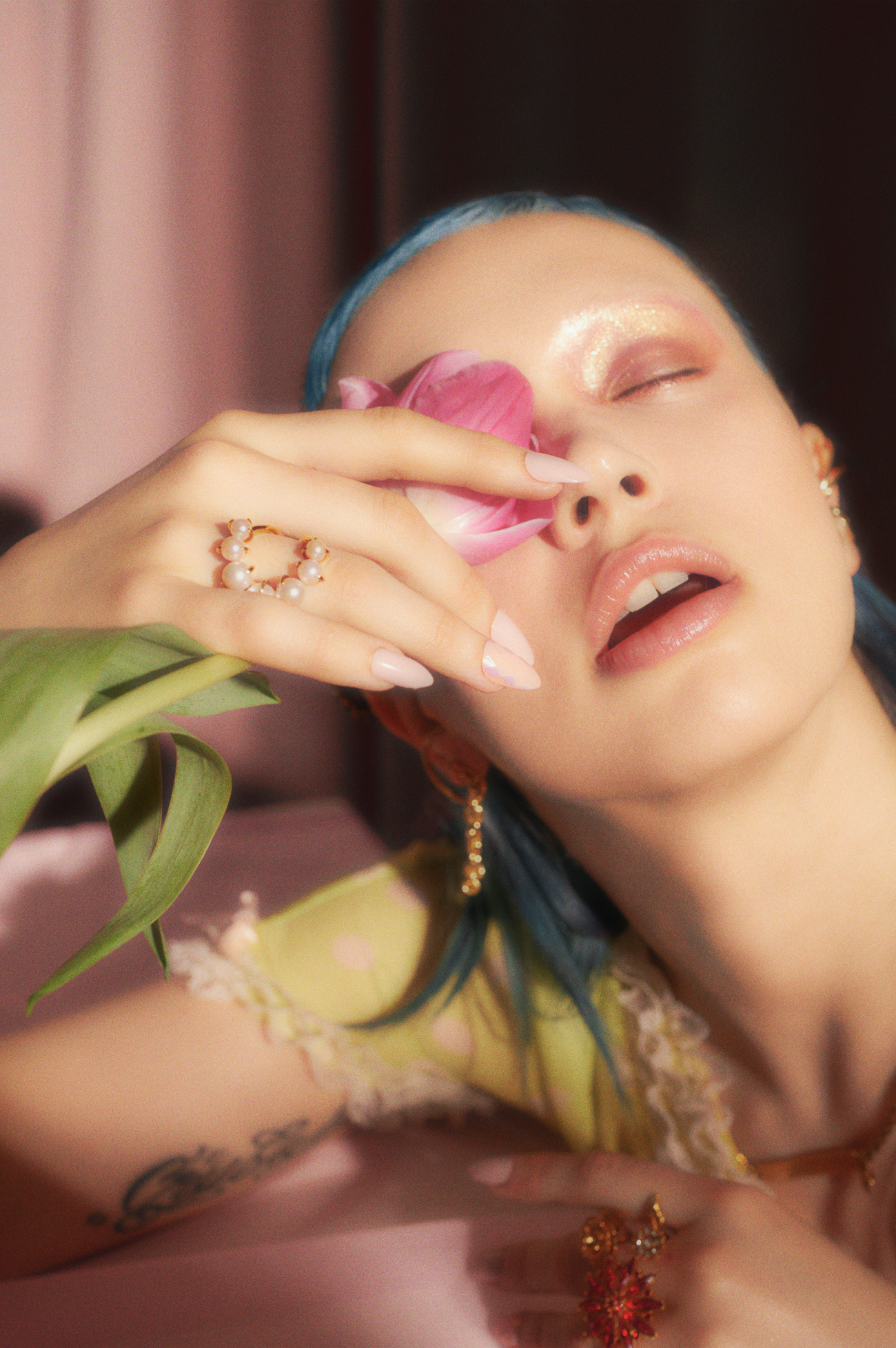 Iris Covet Book 