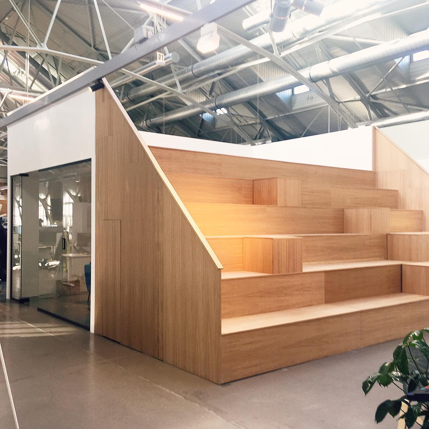 One of my bigger creations. Stair seating with rooftop and meeting rooms below. (And hidden storage beneath the stairs). Deco still to come! I call it &ldquo;meet&amp;seat&rdquo; :) #berlinofficedesign #officedesign #allhands #startup #berlinoffice #