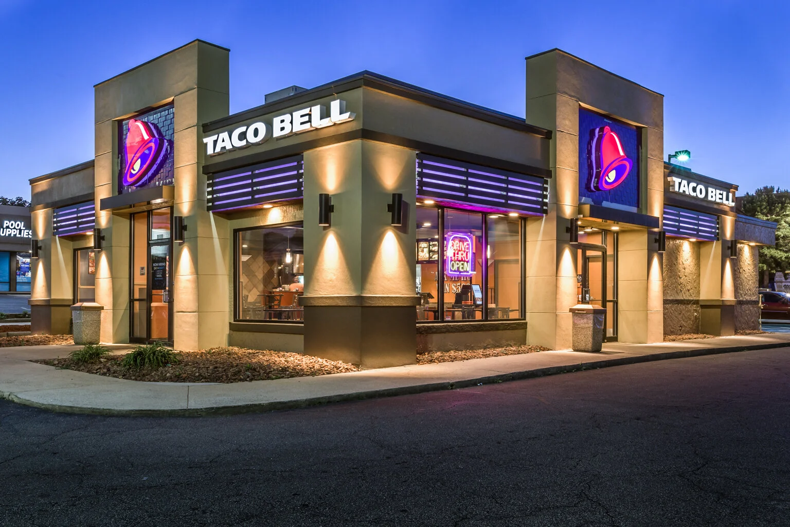 Taco Bell 3.jpg
