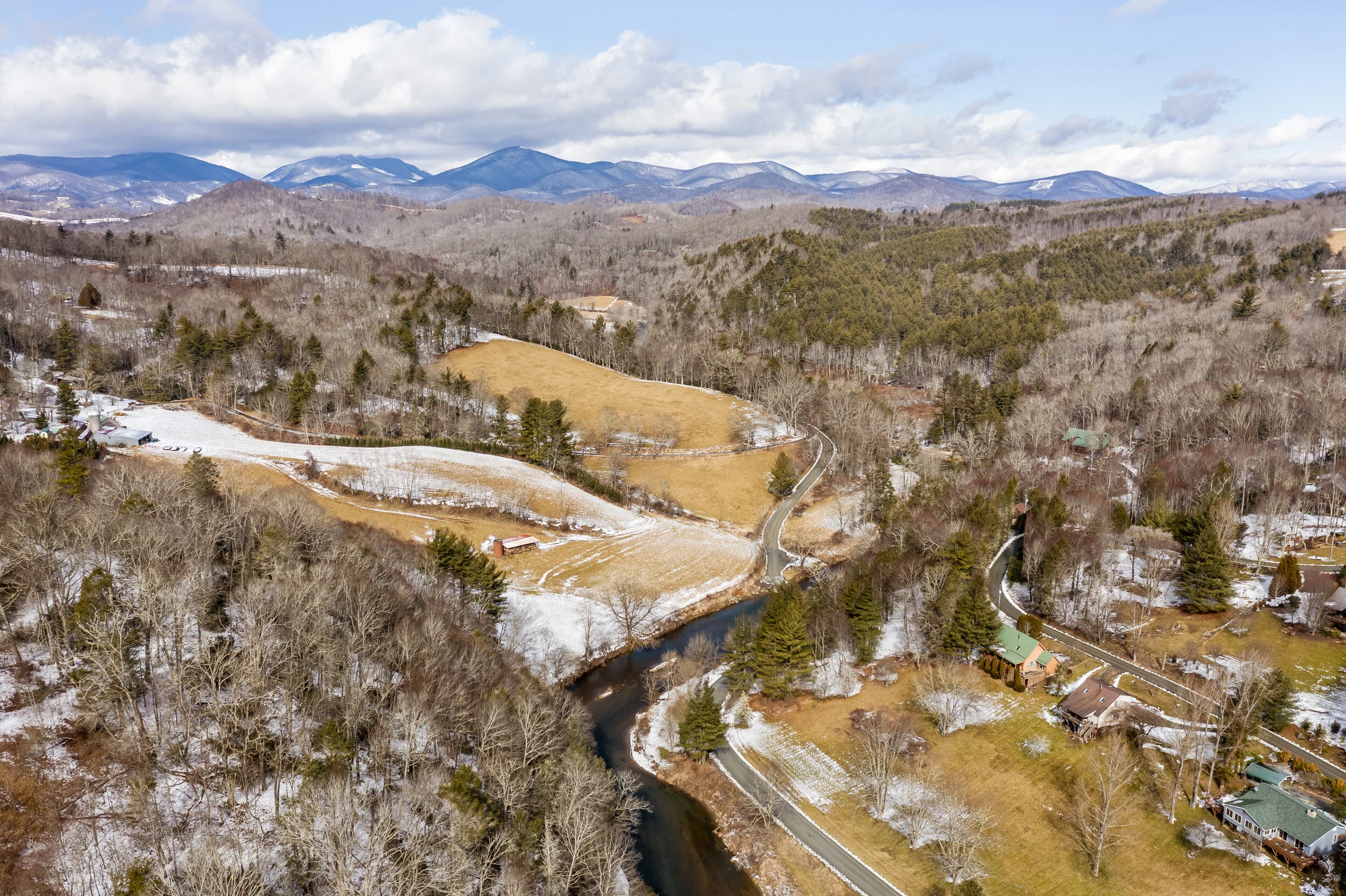 Drone Mountain-2.jpg