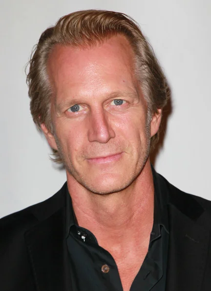 hoyt_richards.jpg