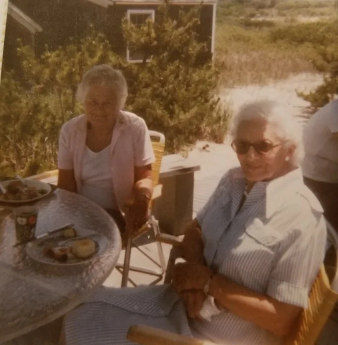 Edna Hawthorne & Margaret Nugent