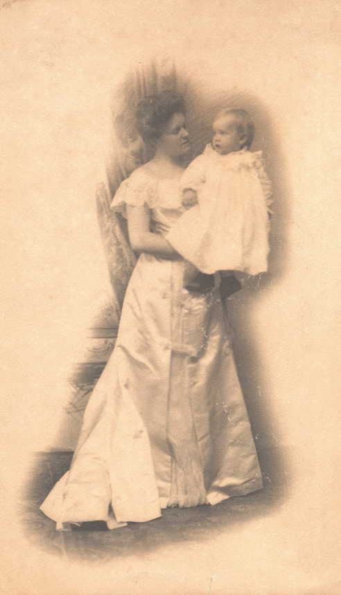 Anna Rust Harkness and son Norris