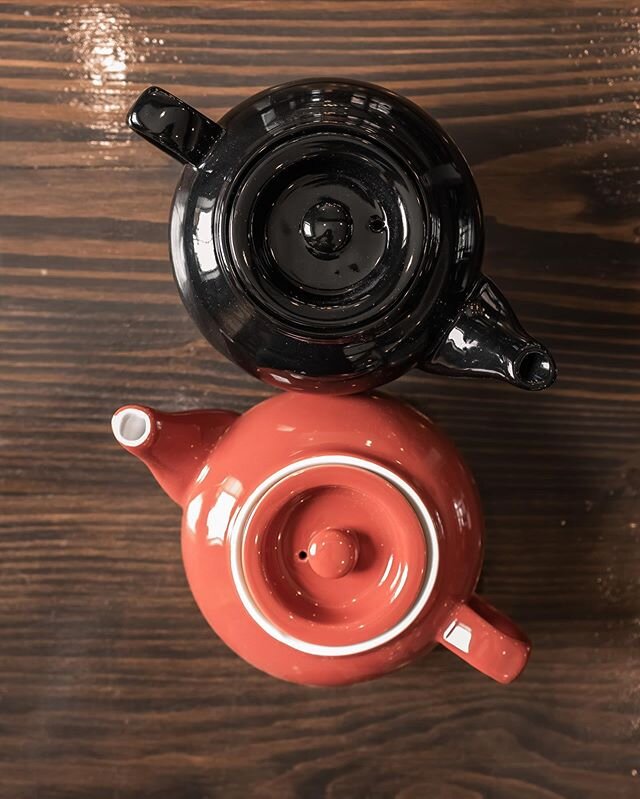 Hello everyone!! We have received a new shipment of these beautiful Ceramic Tea Pots. They are available in either black or Barn (red) and are 24 fl. oz in size.  They include a stainless steel infuser for brewing the perfect pot of loose leaf teas. 