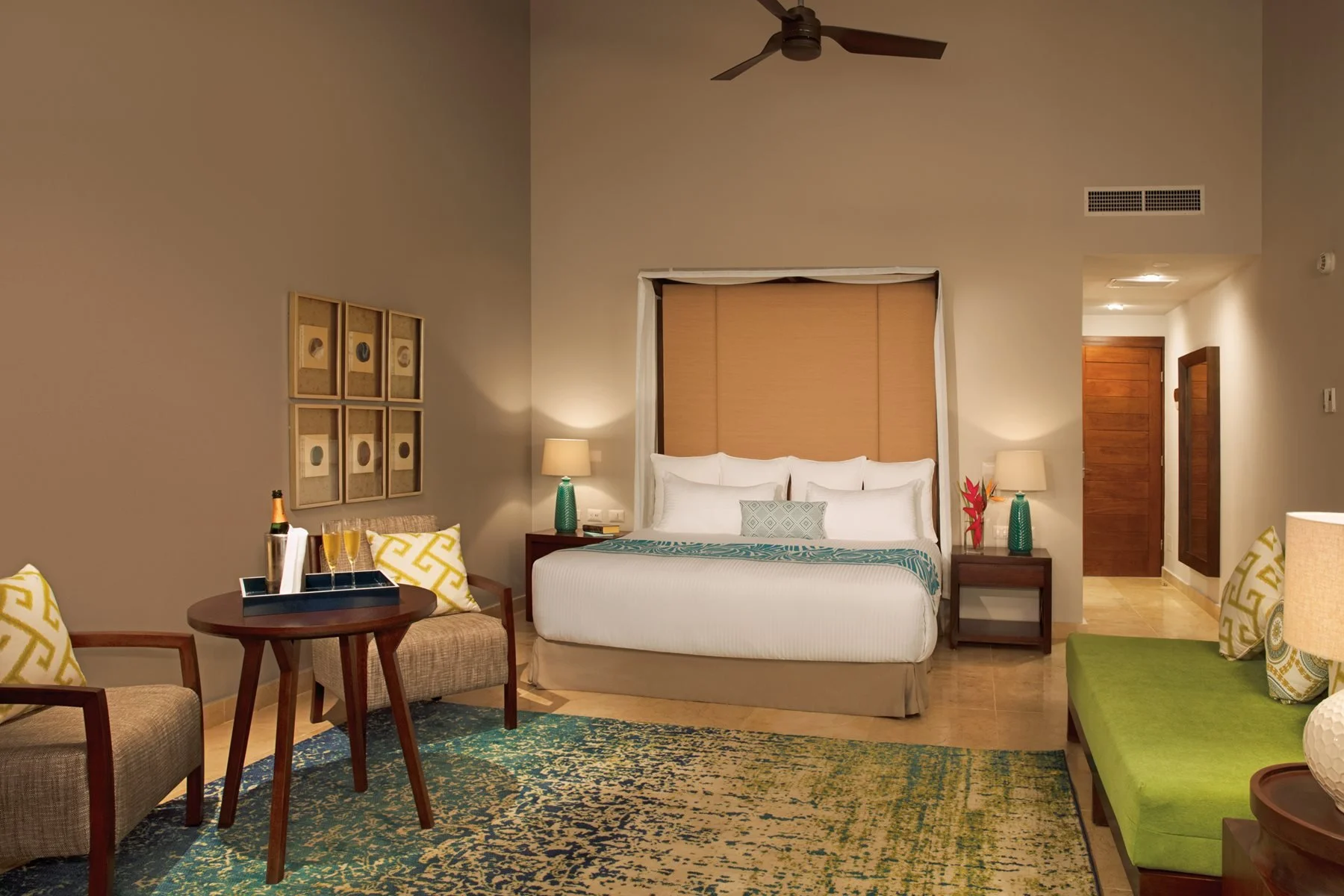 LRM-Dreams-Dominicus-Room-Preferred-Club-Spa-Suite-Partial-Ocean-View.jpg
