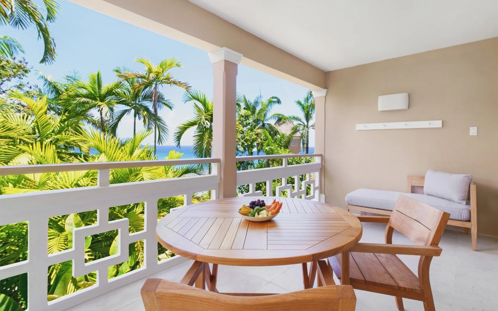 couplesresorts-gallery-css-01-64960b0ec341b.jpg